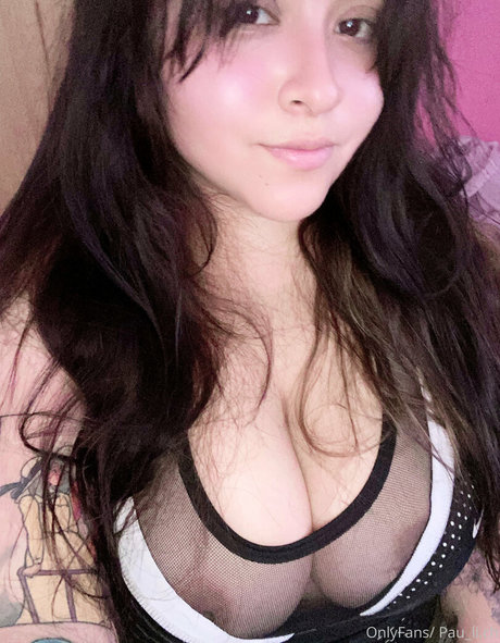 Naakte gelekte OnlyFans-foto van Pandu Pau