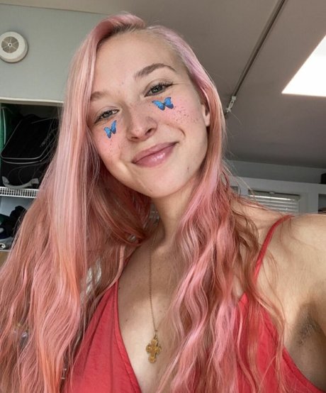 Обнаженная фотография утечки OnlyFans от Beckyybrat
