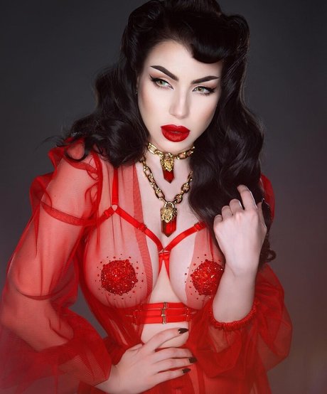 Threnody In Velvet