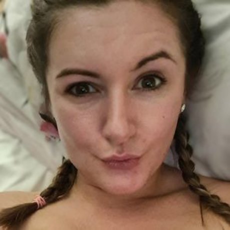 Naken läckt OnlyFans-bild av Boredenglishwife