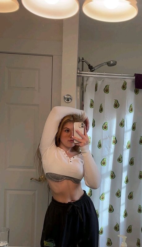Foto desnuda filtrada de OnlyFans de Lauren Suzaanne