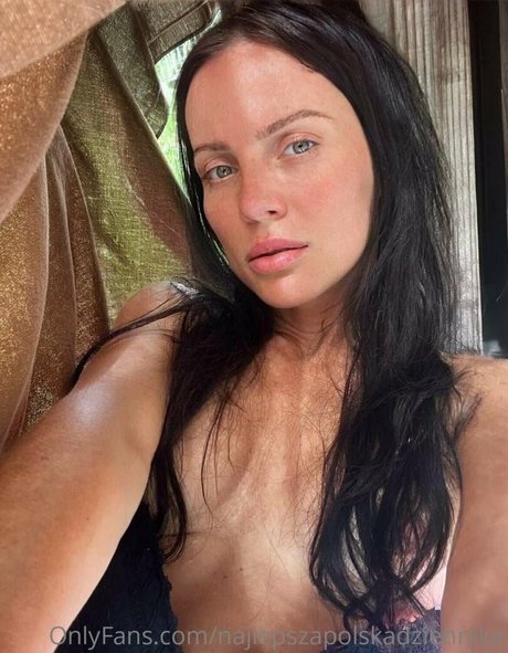 Naken läckt OnlyFans-bild av Monika Laskowska
