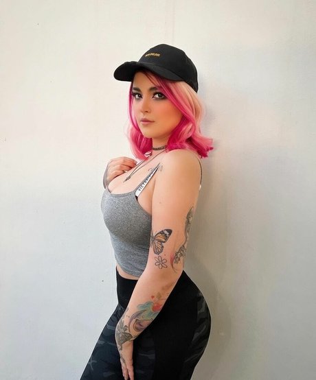 Naakte gelekte OnlyFans-foto van Javiera Orellana