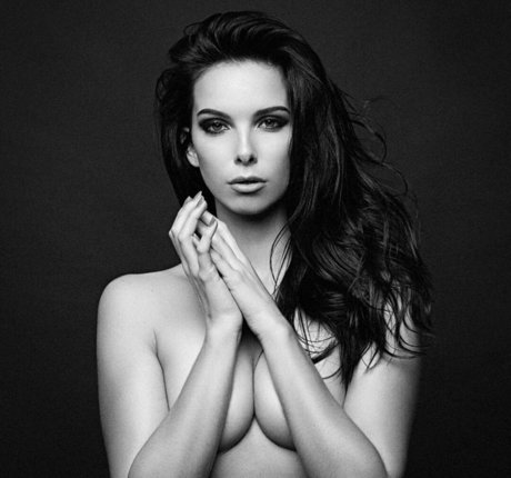 Nøgent lækket OnlyFans-billede af Francesca Fiore
