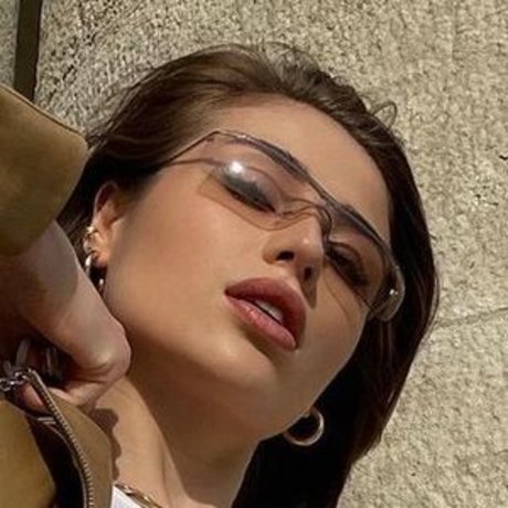 Naakte gelekte OnlyFans-foto van Tina Lee Terner