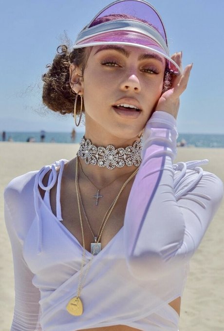 Makayla London