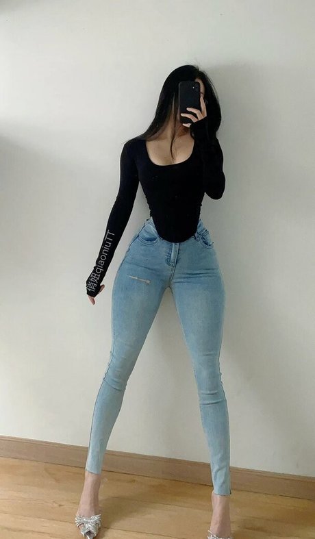 Nacktes geleaktes OnlyFans-Foto von Qianniutt