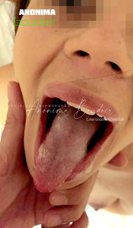 Anonima Boudoir