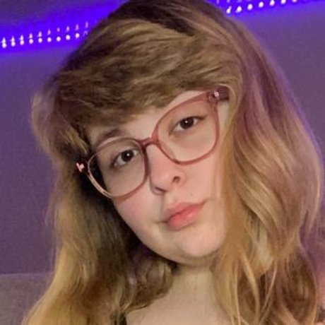 Sapphirepawg420