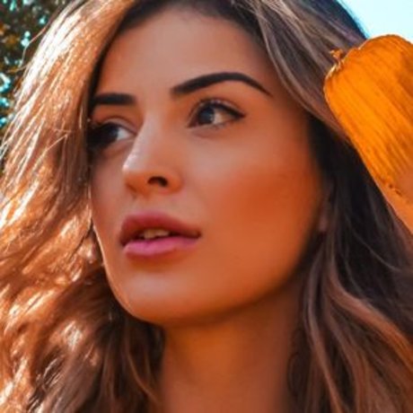 Naken läckt OnlyFans-bild av Brunna Hollinger