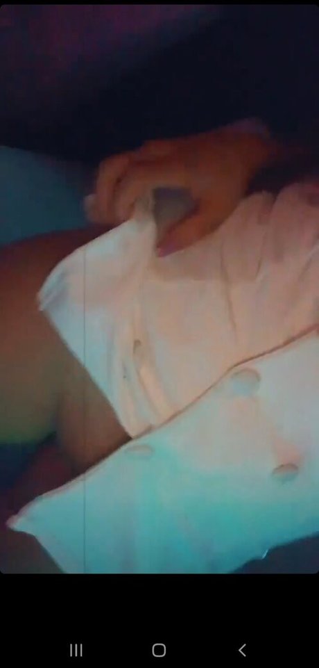 Обнаженная фотография утечки OnlyFans от Ariela Chalhoub