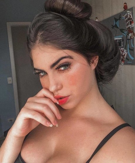 Naakte gelekte OnlyFans-foto van Bsnduarte