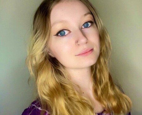 Naken läckt OnlyFans-bild av Ridmastersmom