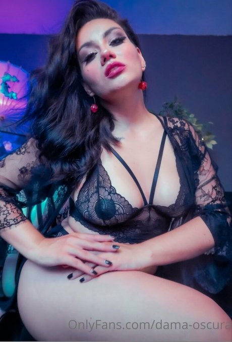 Dama Oscura