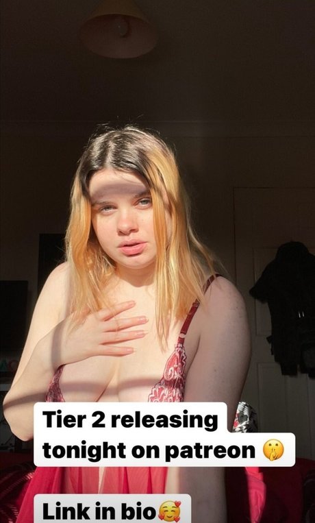 Naken läckt OnlyFans-bild av Wolfyplays00