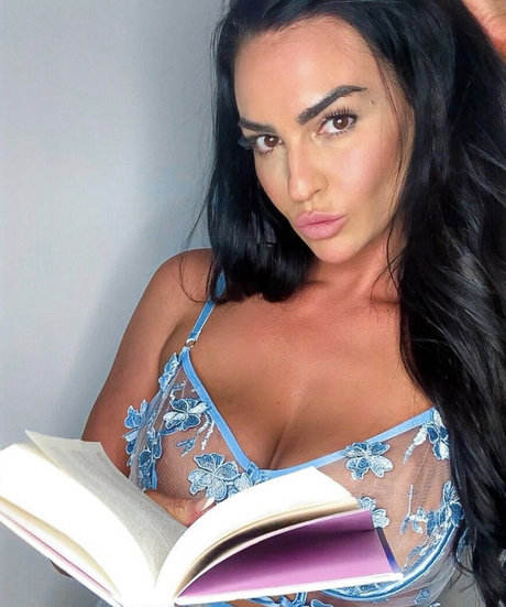Обнаженная фотография утечки OnlyFans от Matildamarshall