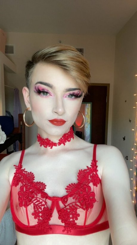 Naken läckt OnlyFans-bild av Stephanie Star