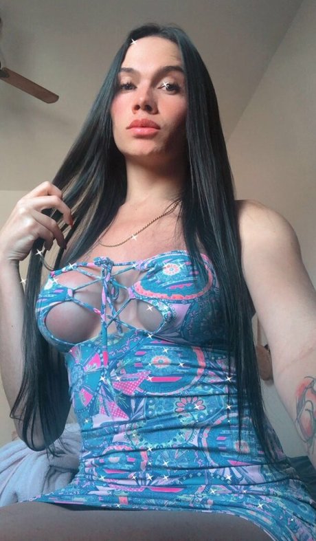 Nøgent lækket OnlyFans-billede af Kelly Perutchelly