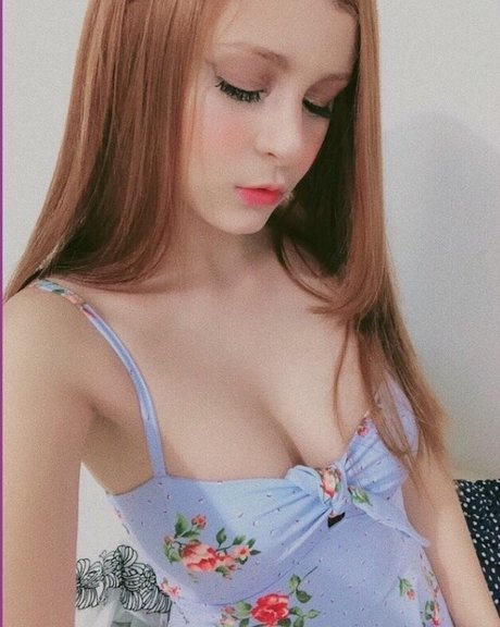 Naakte gelekte OnlyFans-foto van Vitoria