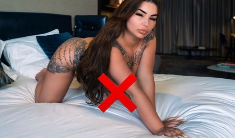 Alaston vuotanut OnlyFans-kuva Louisemcnamara