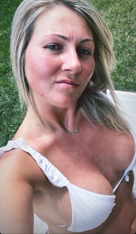 Обнаженная фотография утечки OnlyFans от Betty Sokate