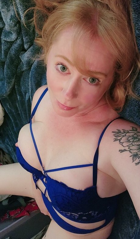Naken läckt OnlyFans-bild av Thenewgingercoug