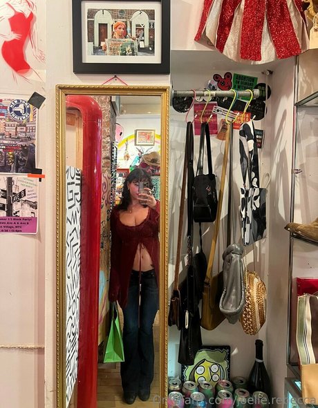 Naken läckt OnlyFans-bild av Joellerebecca