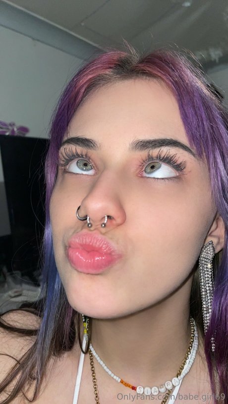 Naken läckt OnlyFans-bild av Siamayll
