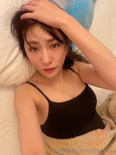 Обнаженная фотография утечки OnlyFans от Yuki Kamifuku