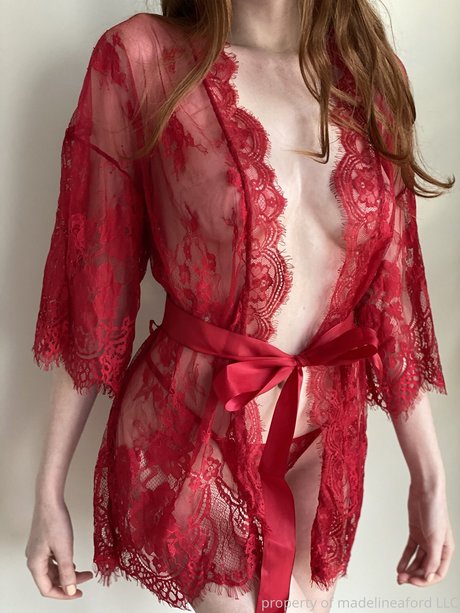 Naken läckt OnlyFans-bild av Madeline Ford