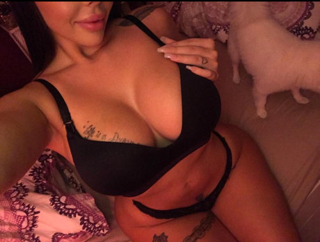 Nagie wyciekłe zdjęcie OnlyFans od Kahina Sbeauty