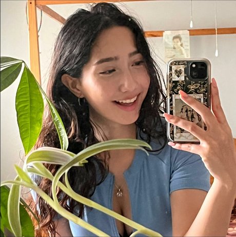Sabrina Pezeshkian