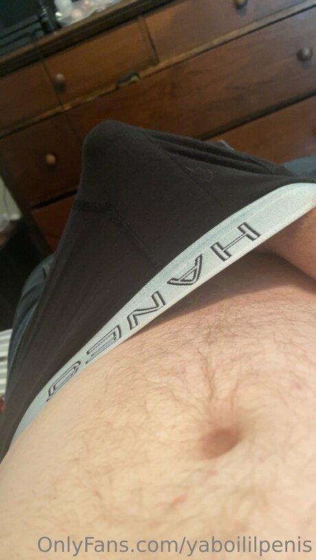 Naken läckt OnlyFans-bild av Yaboililpenis