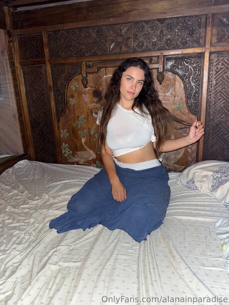 Naken läckt OnlyFans-bild av Alanainparadise