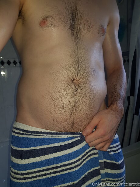 Naken läckt OnlyFans-bild av Riccierotic