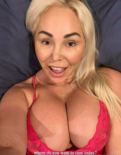 Mary Carey