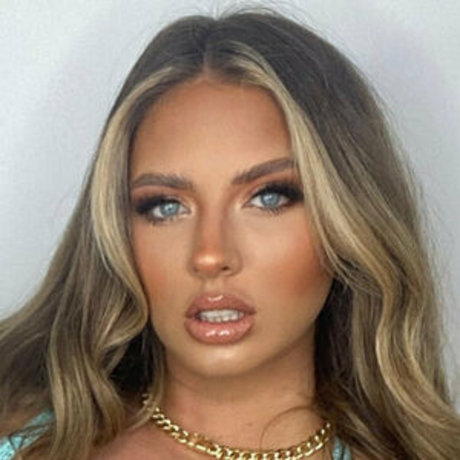 Alaston vuotanut OnlyFans-kuva Molly Krenz