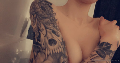 Nøgent lækket OnlyFans-billede af Tara Rose