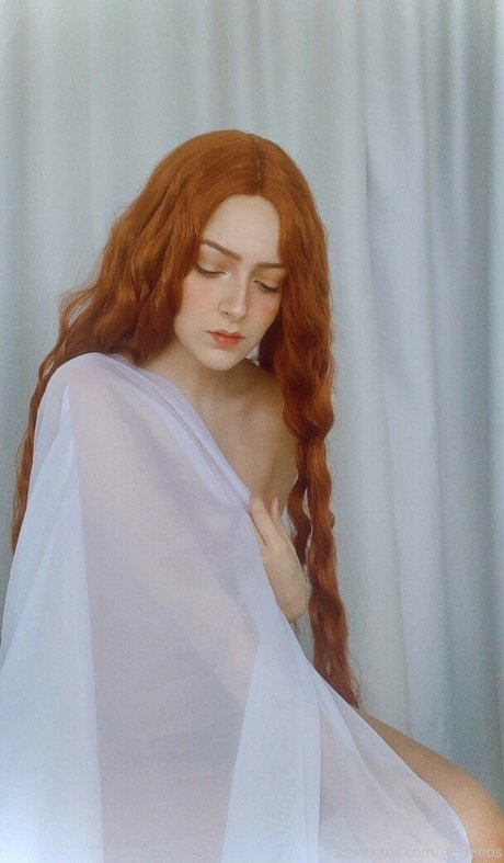 Naakte gelekte OnlyFans-foto van Oriana Valentine