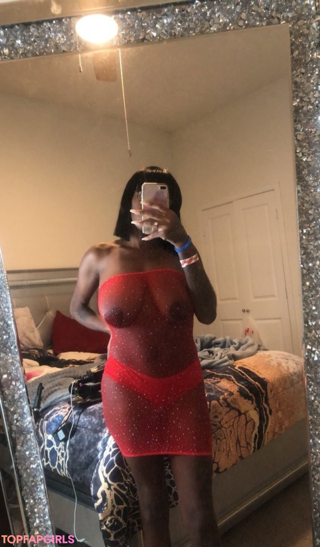 Alasti lekkinud OnlyFans-i pilt Barbie Bugatti #1047