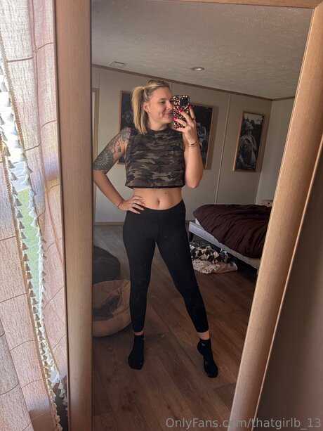 Naken läckt OnlyFans-bild av Thatgirlb 13