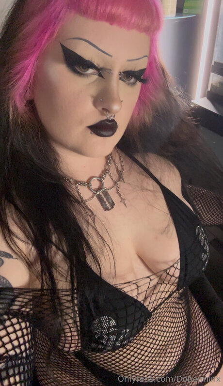 Nagie wyciekłe zdjęcie OnlyFans od Doberminx