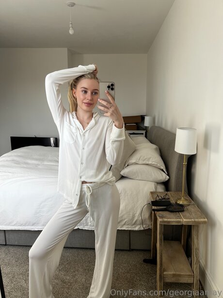 Naken läckt OnlyFans-bild av Georgiaamay