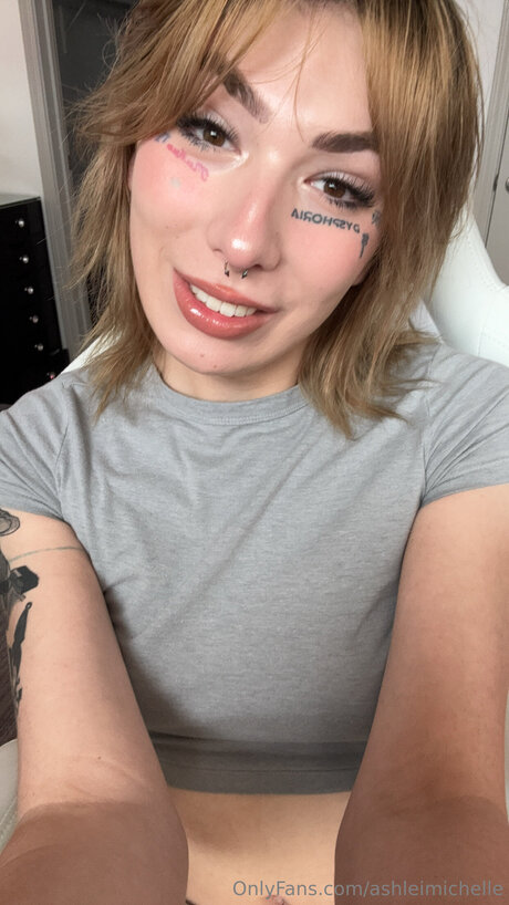 Naken läckt OnlyFans-bild av Ashleimichelle