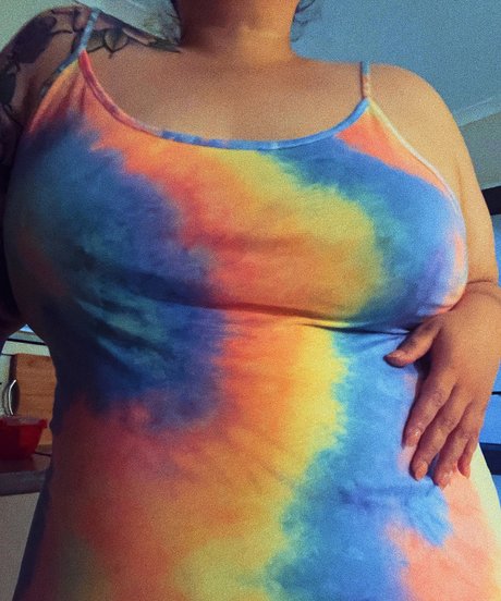 Alaston vuotanut OnlyFans-kuva Fat Puthy Lipth