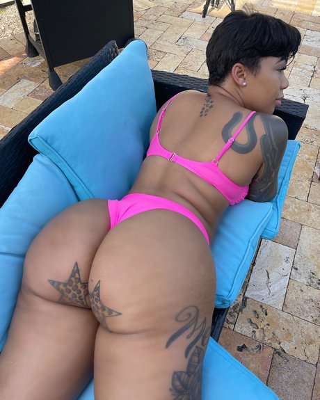 Naken läckt OnlyFans-bild av Memphis Beauty