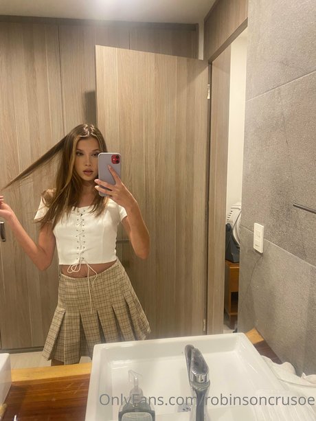 Nahá fotka uniklých OnlyFans od Robinsoncrusoe