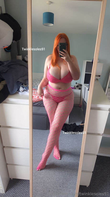 Naken läckt OnlyFans-bild av Twinklesoles91