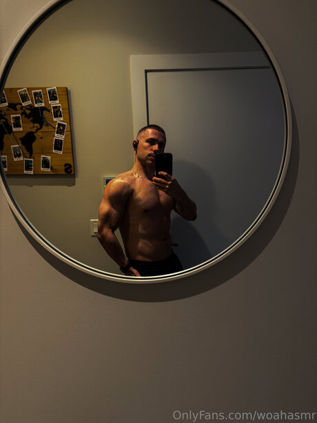 Foto desnuda filtrada de OnlyFans de Woahasmr