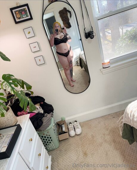 Photo nue de fuite OnlyFans de Vicjadexxx